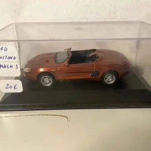 Ford Mustang Mach 3 marrone? (auto americana)