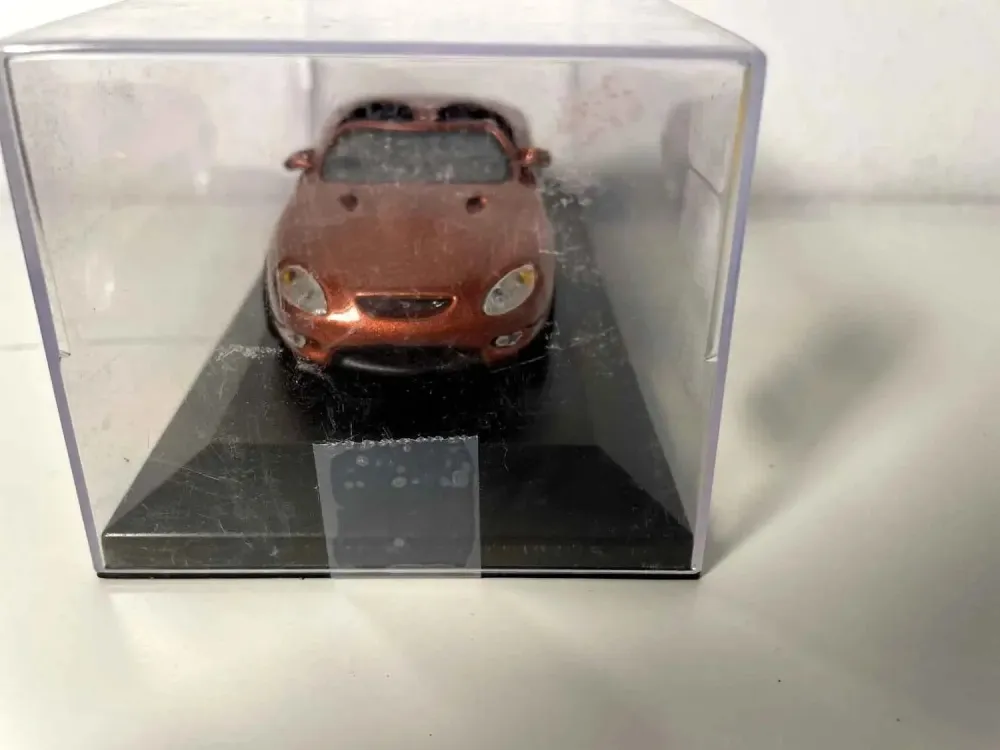 Ford Mustang Mach 3 marrone? (auto americana)