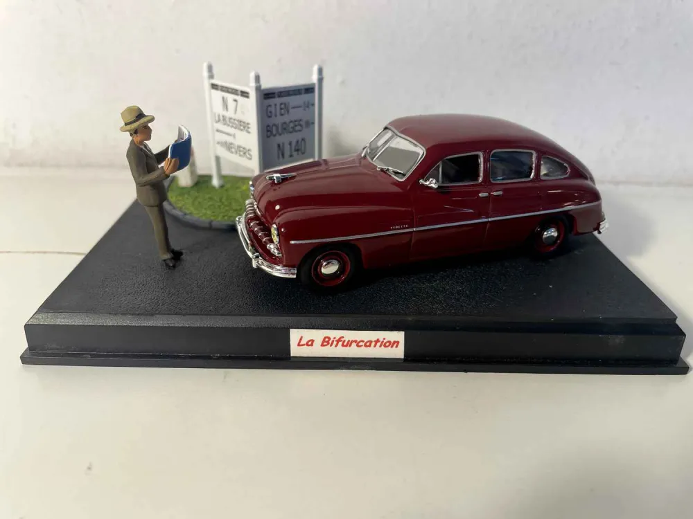 Ford Vedette bordeaux - Nationale 7 - La strada blu