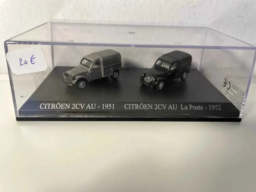 Furgone Citroën 2CV AU grigio del 1951 + Furgone La Poste 2CV AU verde del 1952 (scala HO)