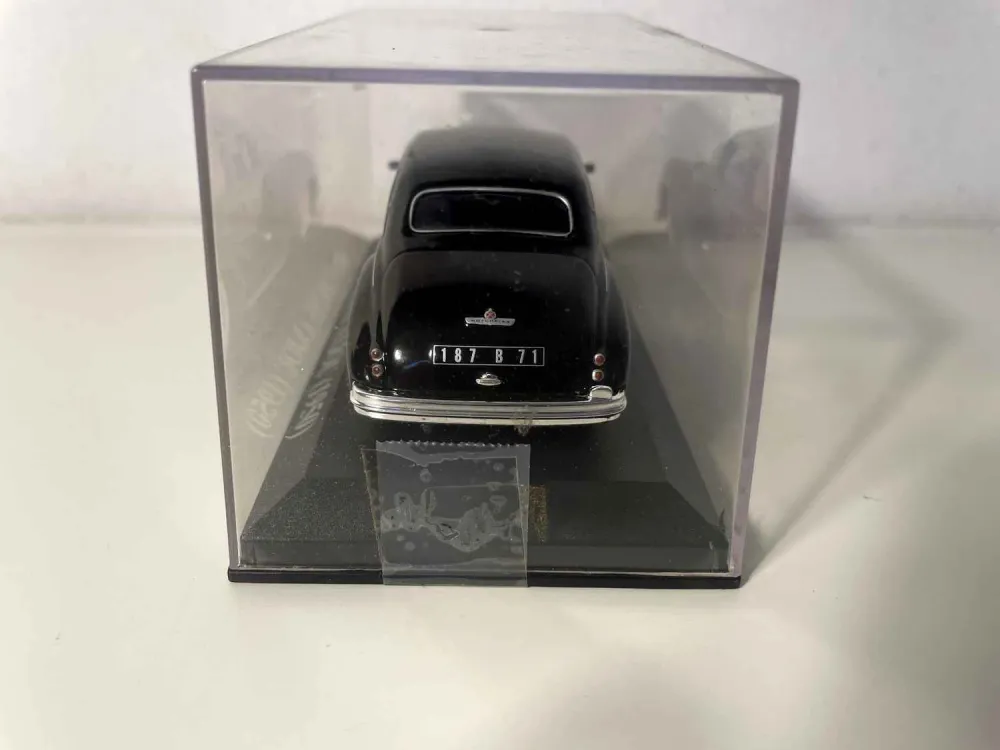 Hotchkiss Anjou nero del 1950 (scatola piccola)