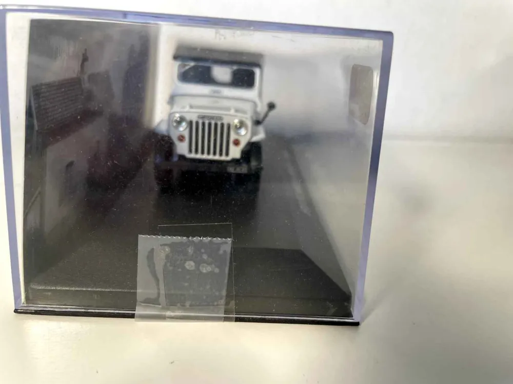 Hotchkiss JH102 bianca del 1960 con capote nera (Jeep)