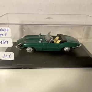 Jaguar E-Type verde del 1961