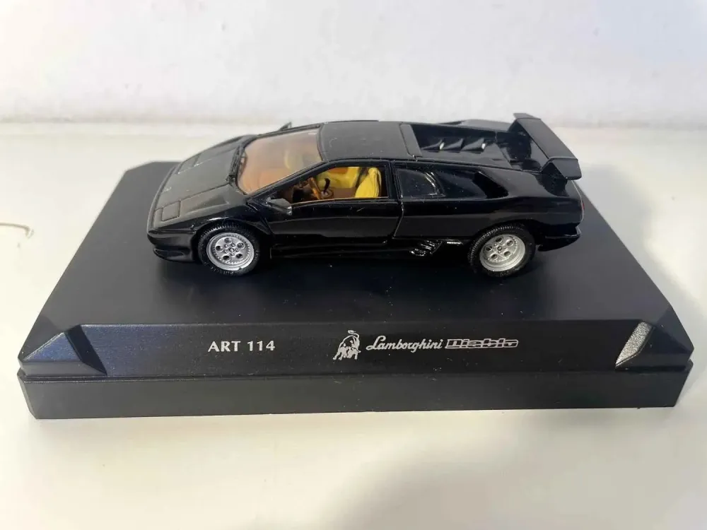 Lamborghini Diablo nera