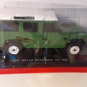 Land Rover DEFENDER 110 verde kaki e tetto bianco del 2005 (scala 1/24)