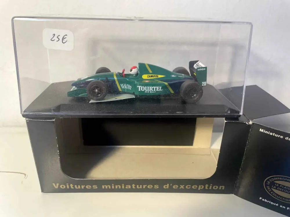 Larousse verte numero 20 (Formula 1) - collezione "auto miniatura eccezionali"