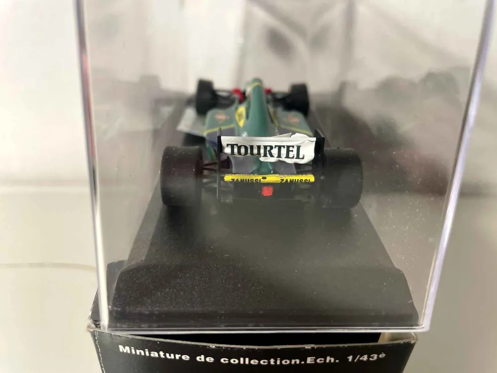 Larousse verte numero 20 (Formula 1) - collezione "auto miniatura eccezionali"