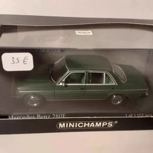 Mercedes-Benz 280E verde scuro del 1976 (codice MINICHAMPS 430 032207)