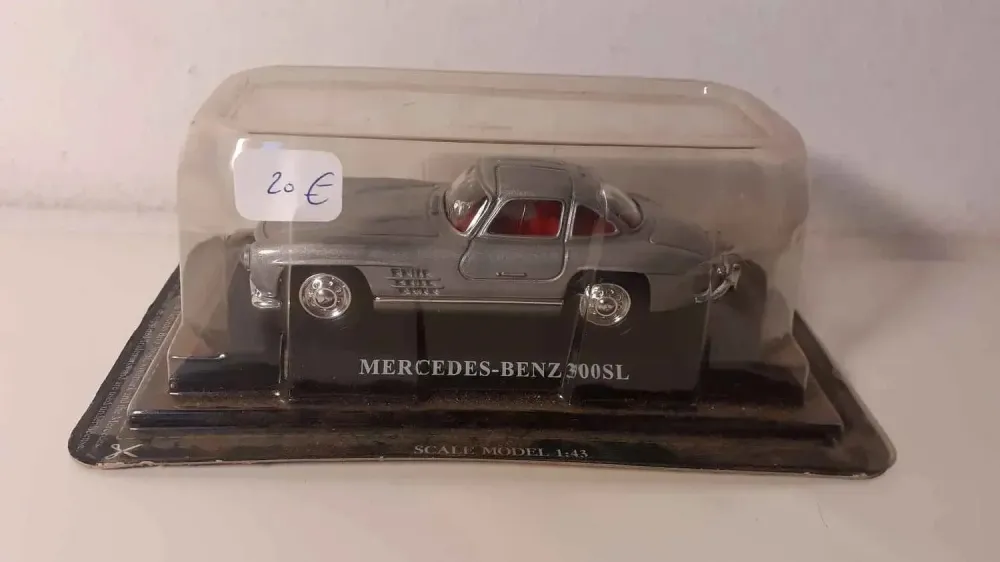 Mercedes-Benz 300SL grigia (Del Prado)