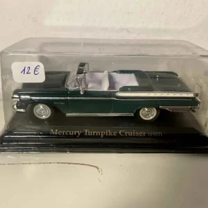 Mercury Turnpike Cruiser verde del 1957 (auto americana)