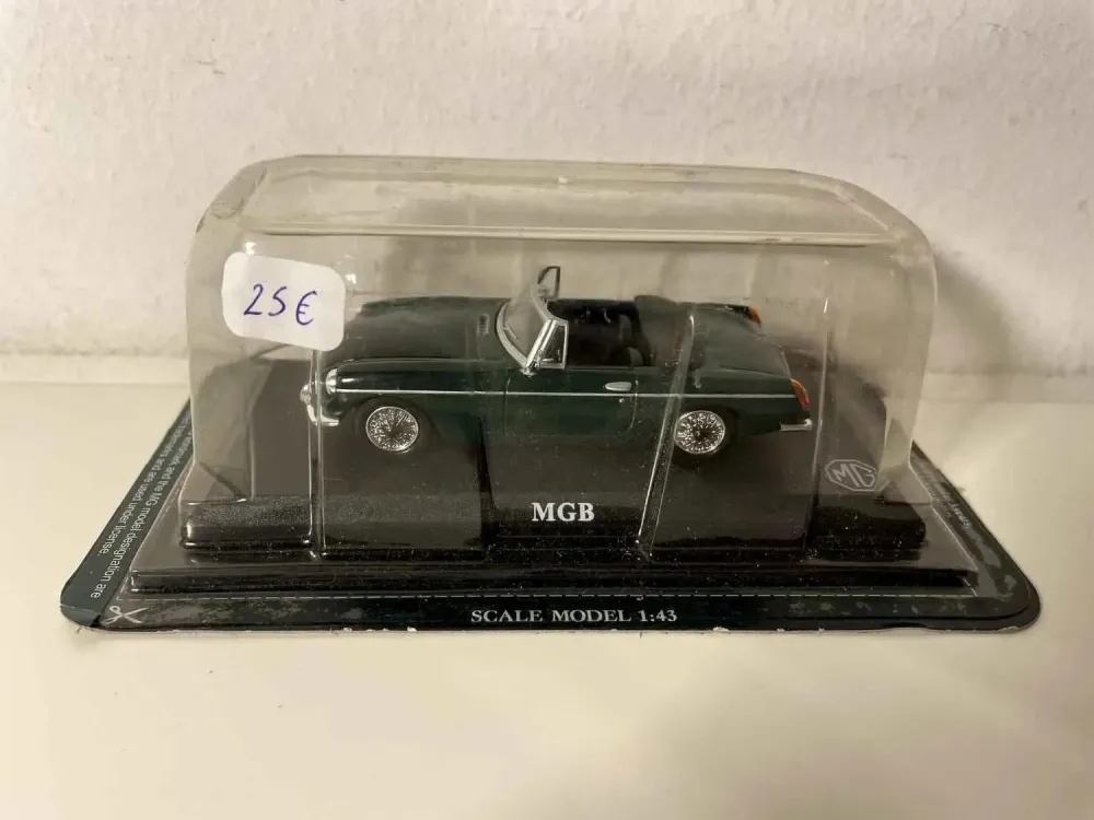 MGB decappottabile verde (Del Prado)