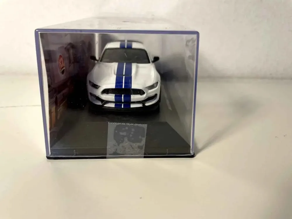 Mustang Shelby GT350R bianca e blu del 2016 (auto americana)