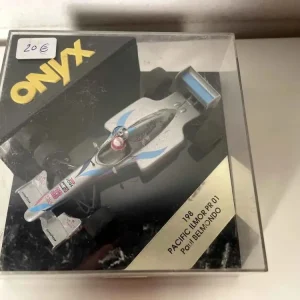 Pacific Ilmor PR 01 grigio numero 33 (Formula 1) Paul Belmondo
