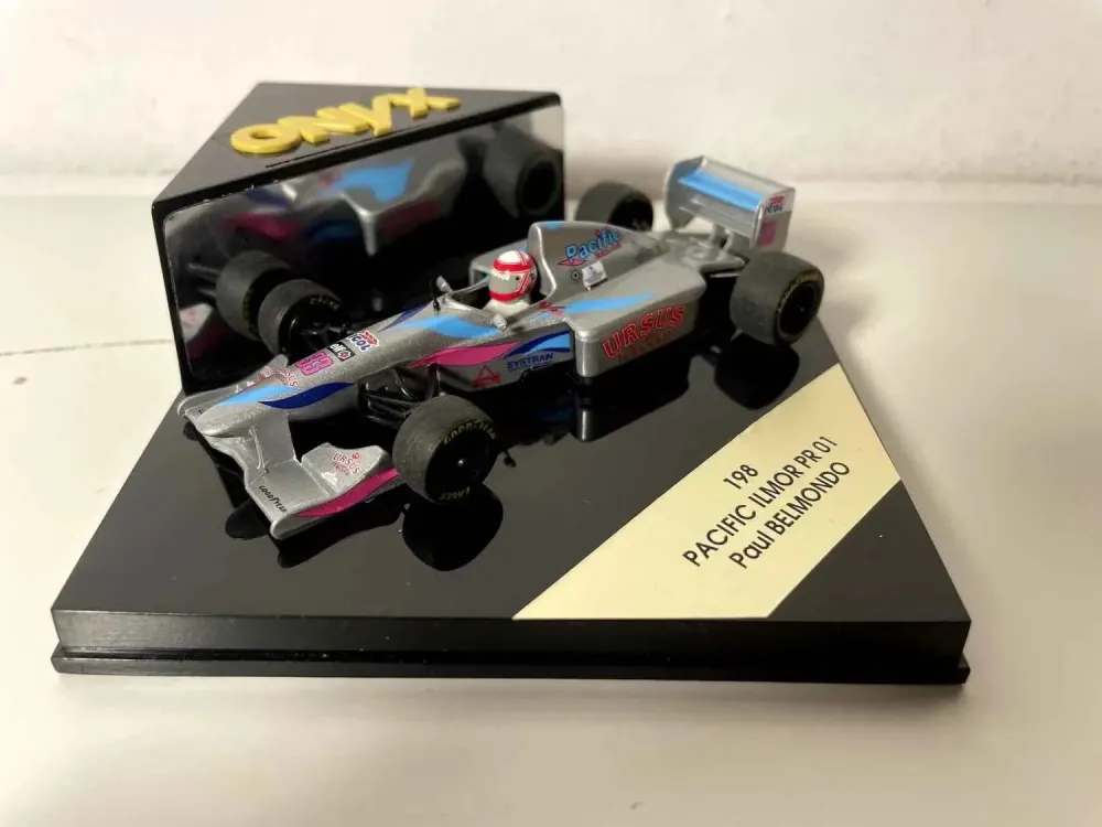 Pacific Ilmor PR 01 grigio numero 33 (Formula 1) Paul Belmondo