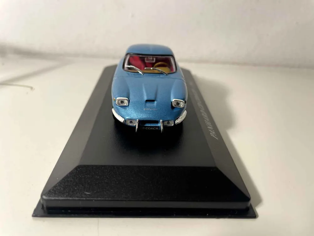 Panhard CD Coach blu del 1962