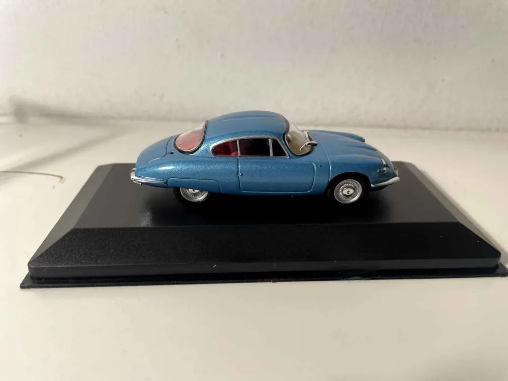 Panhard CD Coach blu del 1962
