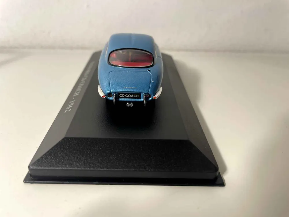 Panhard CD Coach blu del 1962