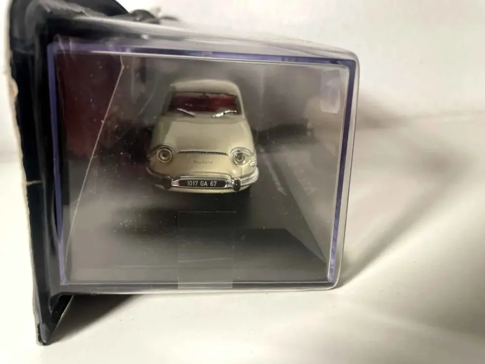 Panhard PL 17 colore crema/beige? del 1960
