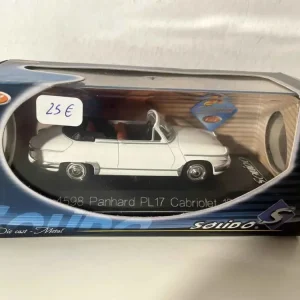 Panhard PL 17 decappottabile bianca del 1961 (riferimento Solido 4598)