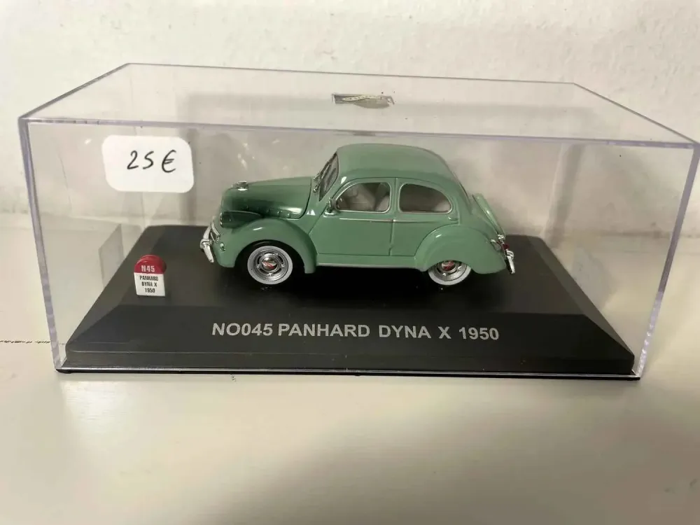 Panhard Dyna X 190 verde (riferimento n. 045)
