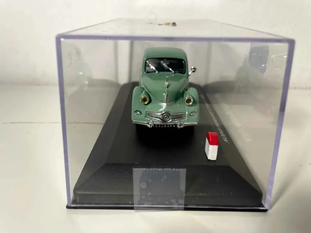 Panhard Dyna X 190 verde (riferimento n. 045)
