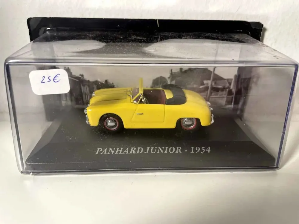 Panhard Dyna Junior giallo