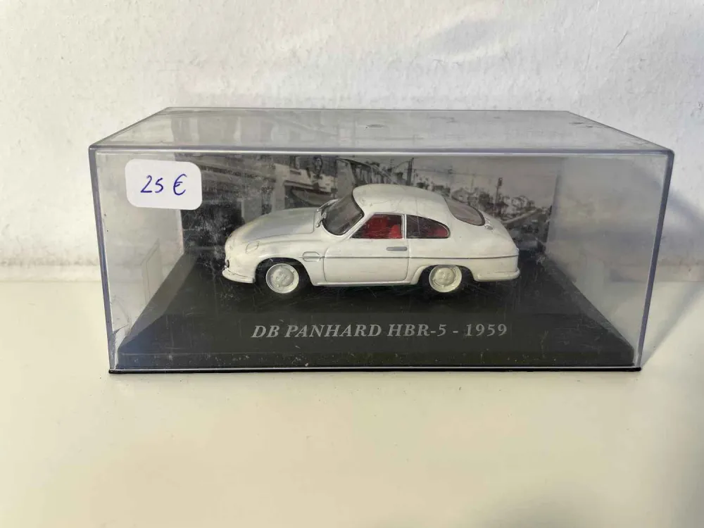 DB Panhard HBR-5 bianca del 1959