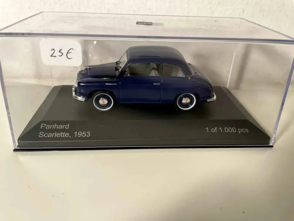 Panhard Scarlette blu del 1953