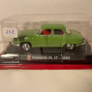 Panhard PL 17 verde del 1960 (auto-Plus)