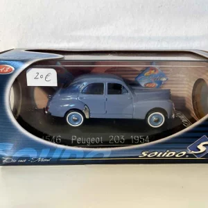 Peugeot 203 blu del 1954 (riferimento Solido 4546)