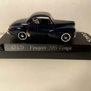 Peugeot 203 coupé blu scuro (riferimento Solido 45105)