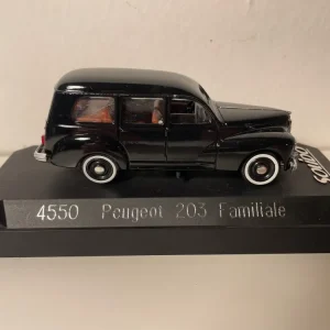 Peugeot 203 familiare nera (riferimento Solido 4550)
