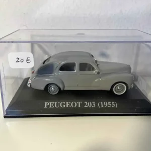 Peugeot 203 grigia del 1955