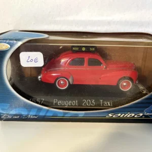 Peugeot 203 rossa TAXI (riferimento Solido 4557)