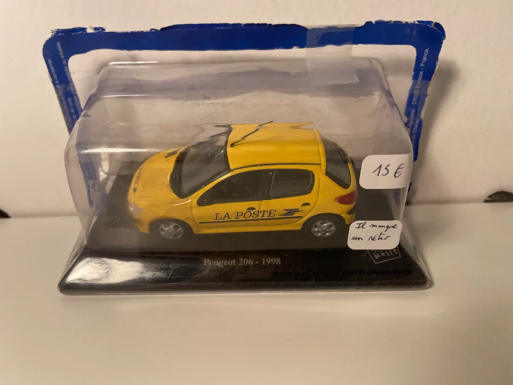 Peugeot 206 gialla del 1998 La Poste - PTT