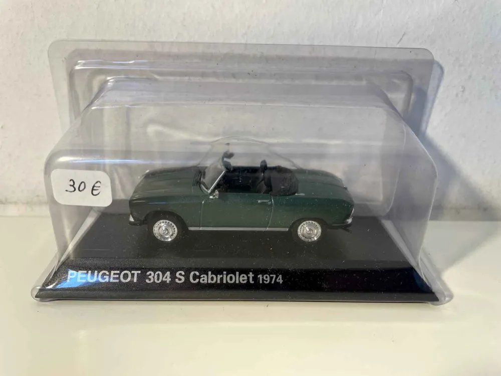 Peugeot 304 S decappottabile verde del 1974