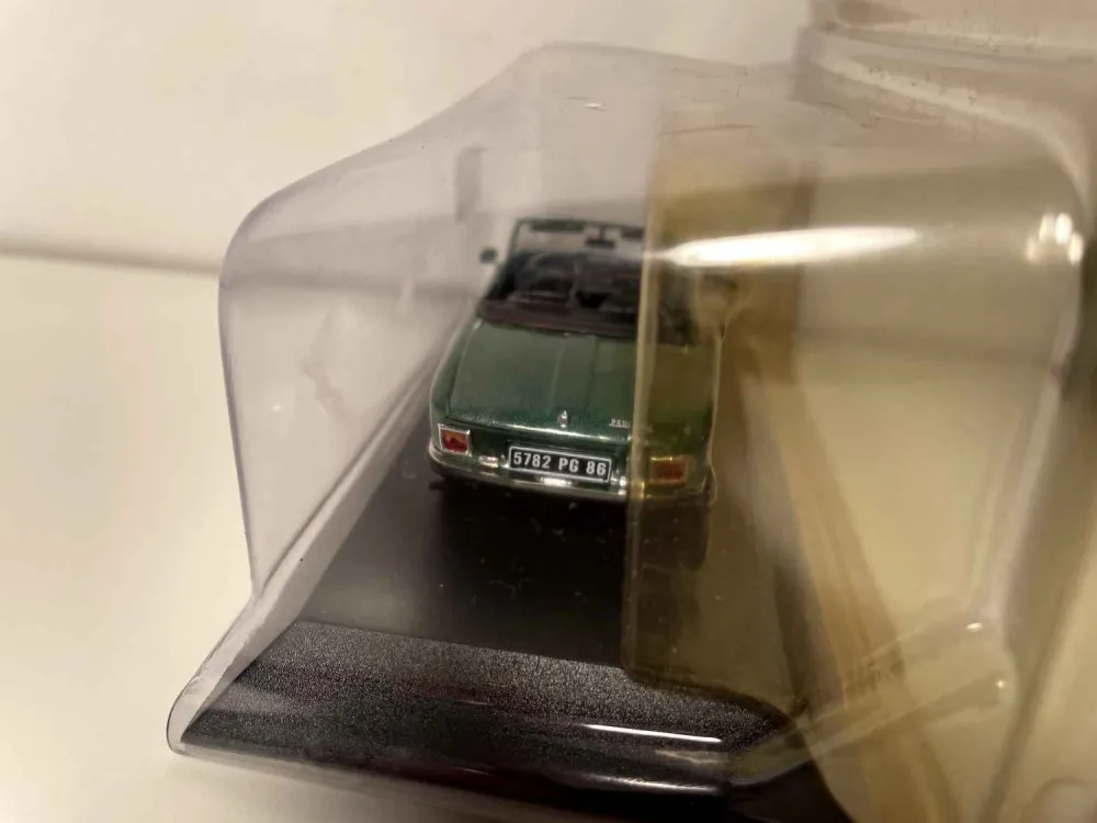 Peugeot 304 S decappottabile verde del 1974