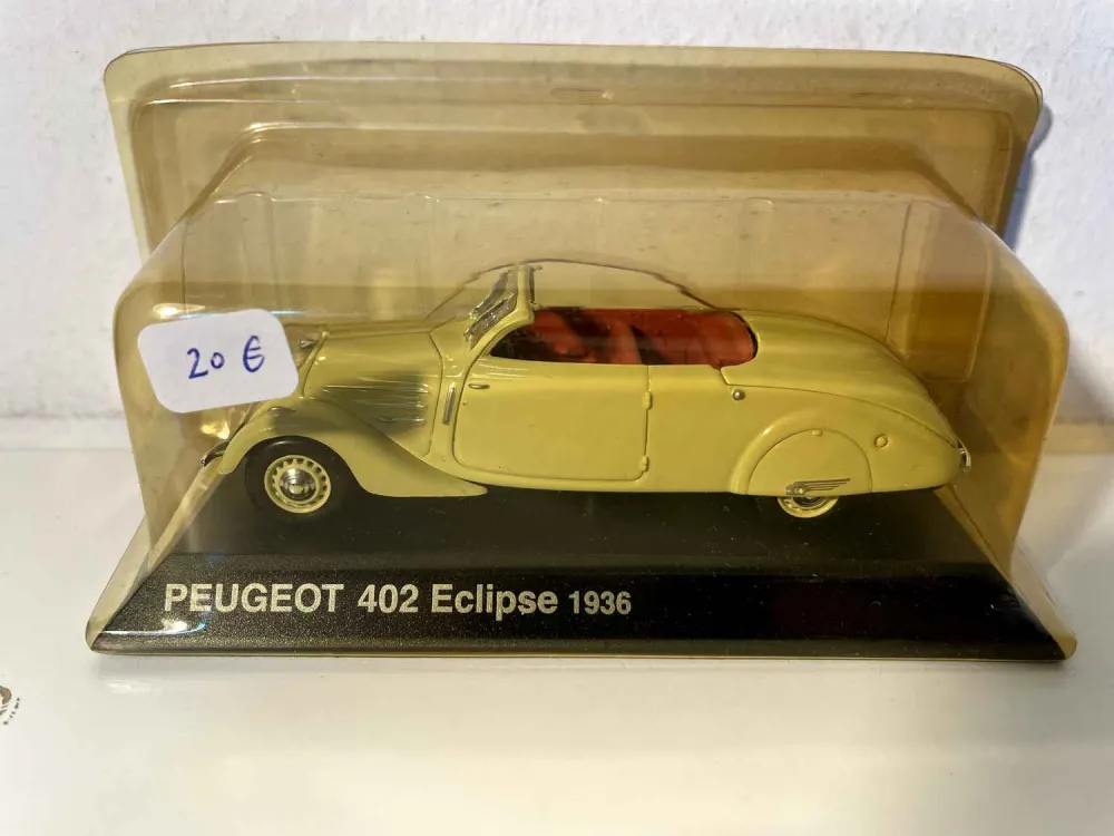 Peugeot 402 Eclipse del 1936 beige