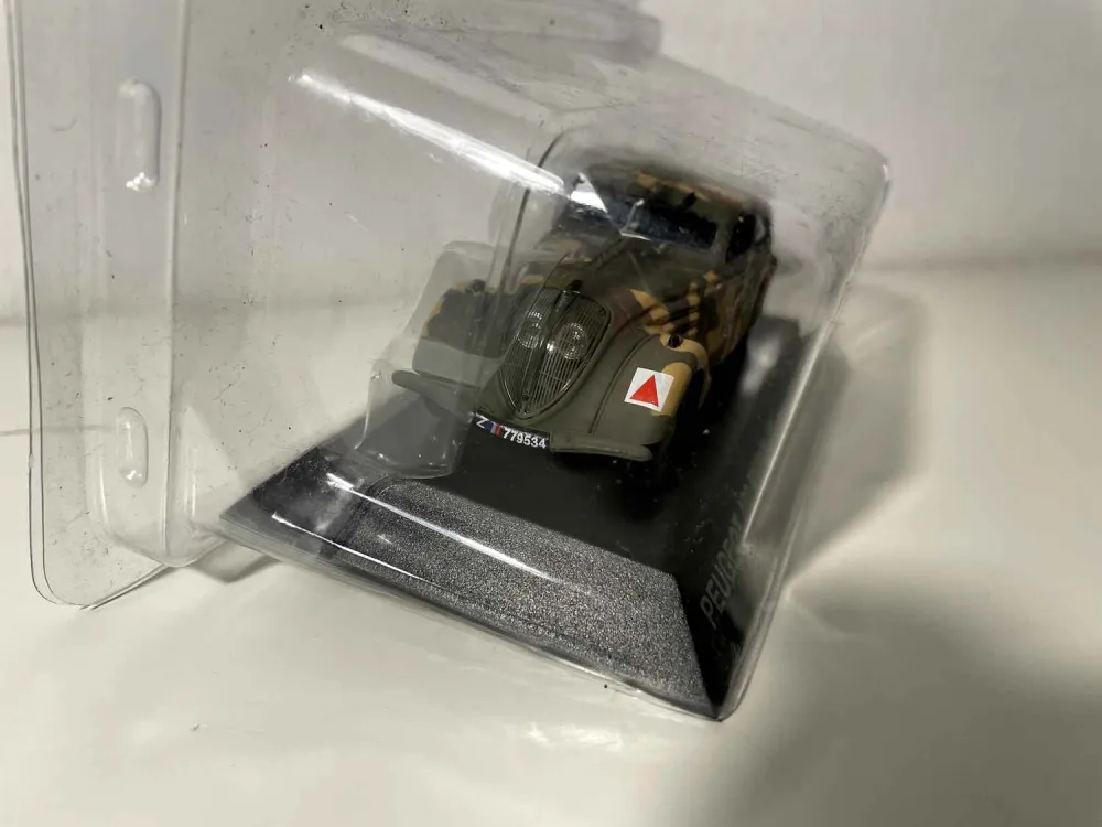 Peugeot 402 militare del 1939