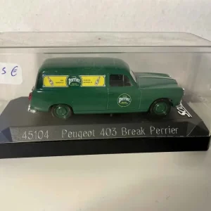 Peugeot 403 station wagon con pubblicità PERRIER (riferimento Solido 45104)