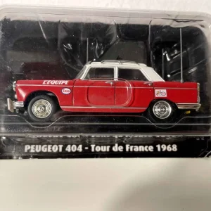 Peugeot 404 rossa e bianca "L'Equipe" Tour de France 1968