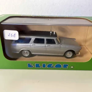 Peugeot 404 station wagon grigia del 1964 TAXI (Eligor)