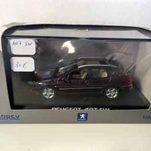Peugeot 407 SW viola scuro? (Norev)