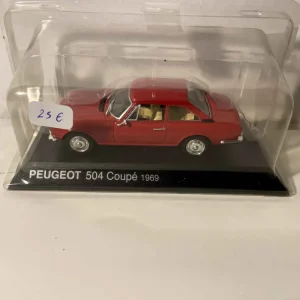 Peugeot 504 coupé rossa del 1969