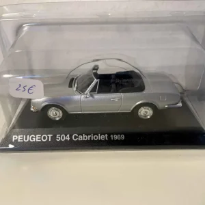 Peugeot 504 decappottabile grigia del 1969 (blister)