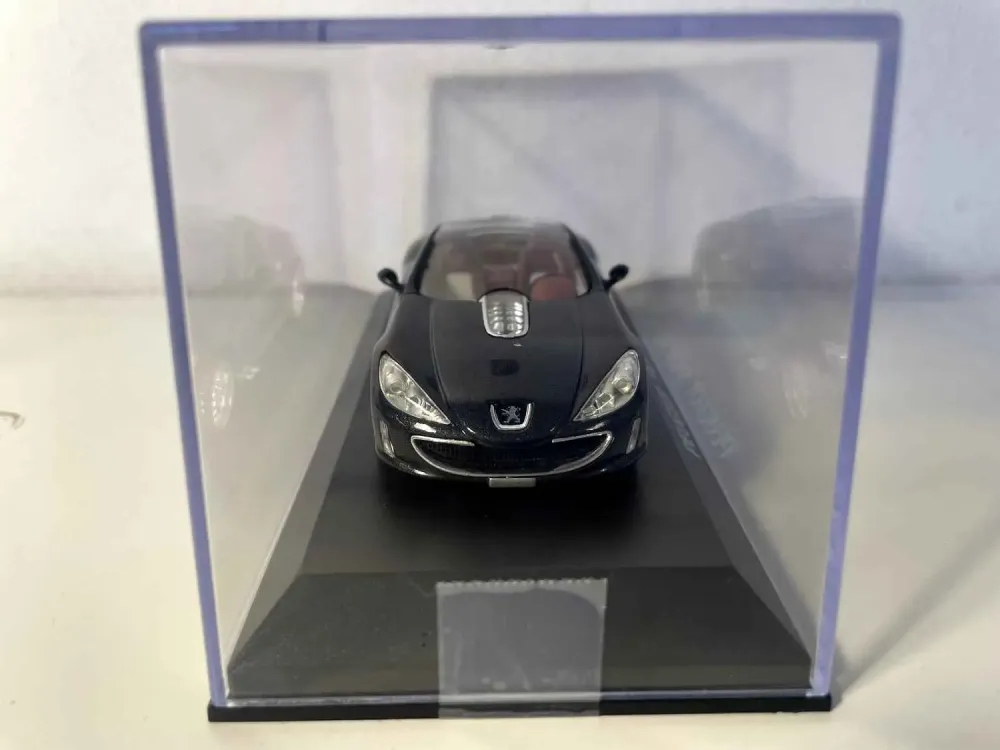 Peugeot 907 V12 nera (norev)