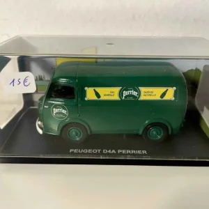 Peugeot D4A verde con pubblicità PERRIER