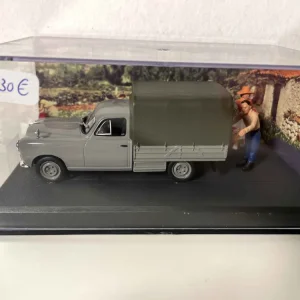 Pick-up con telone grigio Peugeot 403 - La Nationale 7 - percorso blu