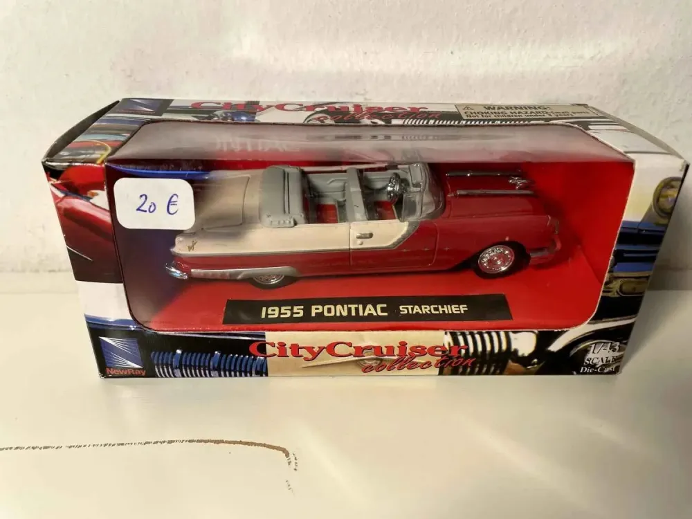 Pontiac Starchief City Cruiser del 1955 (auto americana)