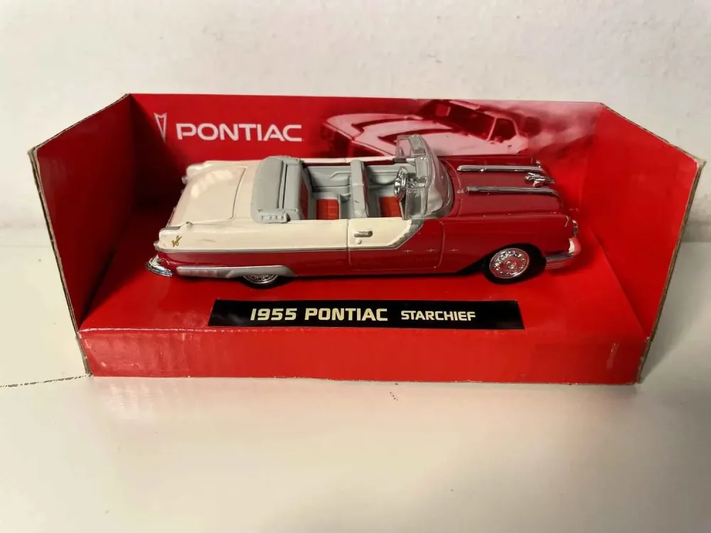 Pontiac Starchief City Cruiser del 1955 (auto americana)